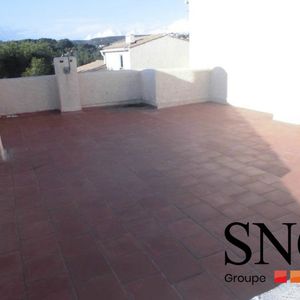 T2 AVEC TERRASSE VU MER ET 2 PARKINGS - Photo 2