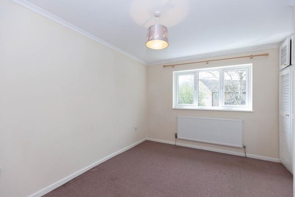 2 bedroom end of terrace house to rent - Photo 1