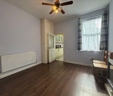 Silverton Road ,Foleshill - Photo 3