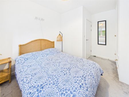 Norwood Close, Twickenham, Twickenham, TW2 - Photo 4