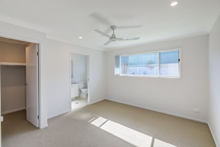 Near New Family Home - Photo 4
