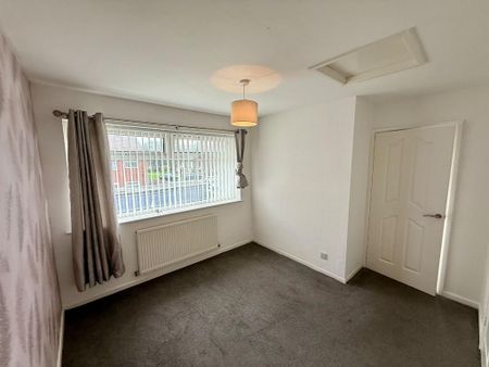 3 bedroom semi-detached house to rent - Photo 4