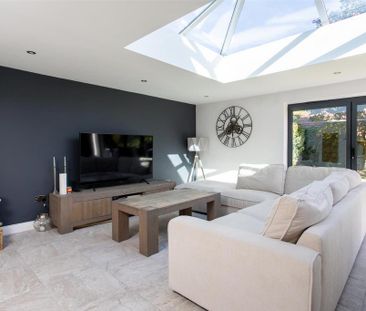 5 bedroom detached house to rent - Photo 5