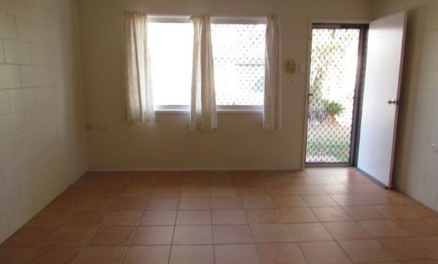 1/19 Meadow Street, North Mackay - Photo 1