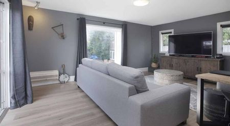 Three bedroom home in Papanui - Photo 2