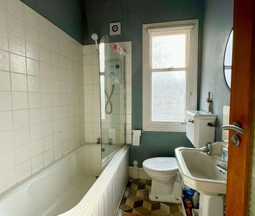 Harding Terrace Room 3 - Photo 6