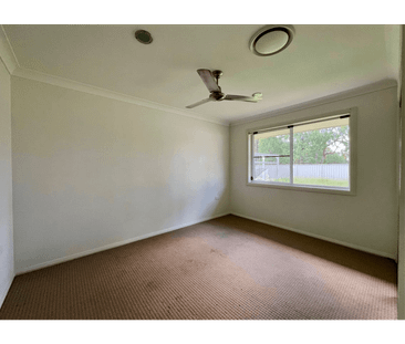 Spacious & Comfortable Family Home - Photo 3