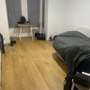 Studio Flat, Conway Drive, LS8 - Photo 2