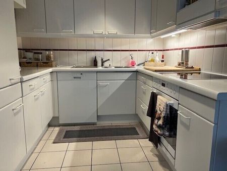 APPARTEMENT DE 2 PIÈCES À HORGEN (ZH), MEUBLÉ, TEMPORAIRE - Photo 2