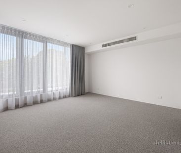 49B Hotham Street, Preston VIC 3072 - Townhouse For Rent | Domain - Photo 1