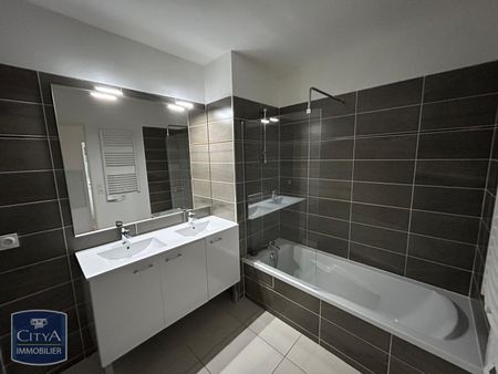 Location Appartement 3 pièces 67m² CANNES 06150 - Photo 4