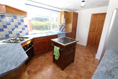 3 bedroom bungalow to rent - Photo 5