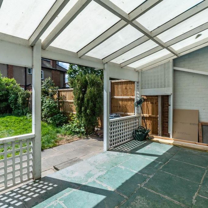 3 bedroom semi-detached house to rent - Photo 1