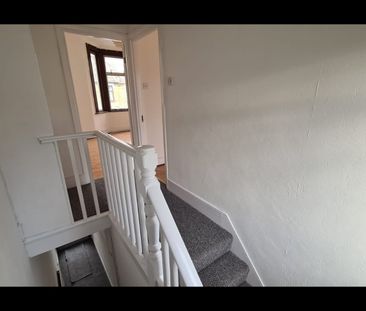 Room in a Shared House, Lichfield Road, E6 - Photo 6