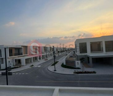 Corner | End Unit | Single Row | Open Green View - Photo 1