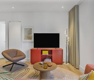 Live at Vertus’ newest Canary Wharf address: spacious, fully furnished 1-bed apartments with a gym, reformer Pilates studio, co-working spaces and, lounges for modern living. - Photo 4