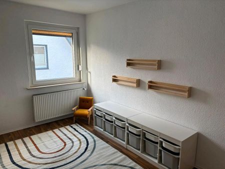 3 ZKB - top Lage mit kompletter Einbauküche u.Gartenmitnutzung - Foto 2