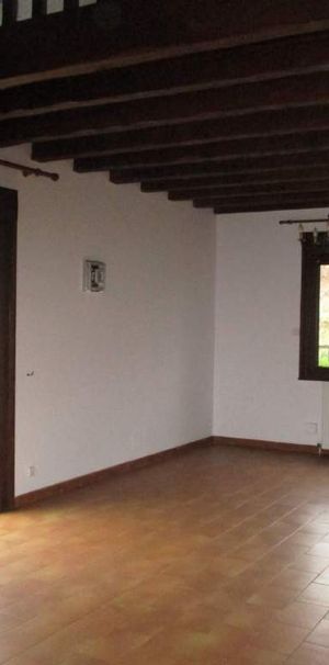 Maison d'habitation - Photo 1