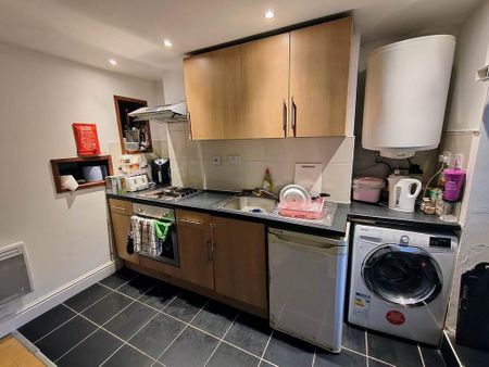 1 bedroom flat to rent - Photo 5