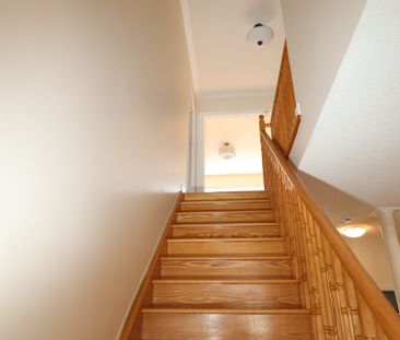 For Lease - 41 Chelton Dr Drive, Richmond Hill, Ontario - Photo 6