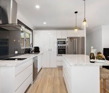 Tastefully renovated! - Photo 6