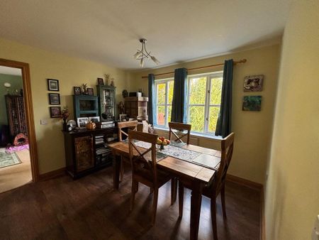 4 bedroom detached house to rent - Photo 4