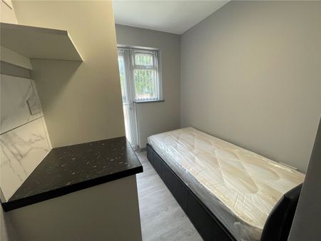 1 bedroom property to rent - Photo 2
