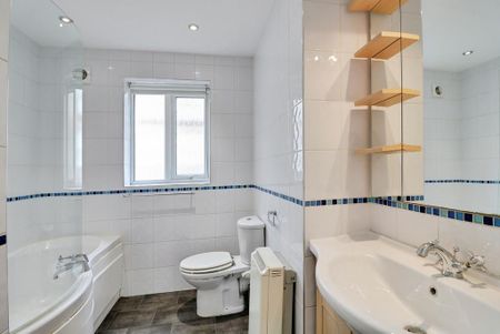 1 bedroom semi-detached house to rent - Photo 3