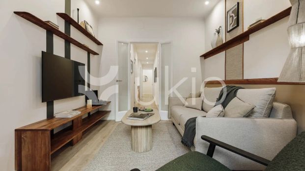 Apartamento de alquiler en Carrer de Los Castillejos, Sagrada Família - Photo 1