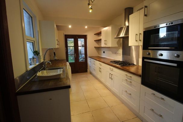 3 bedroom terraced house to rent - Photo 1