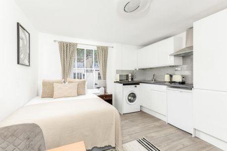 Studio to rent - Photo 2