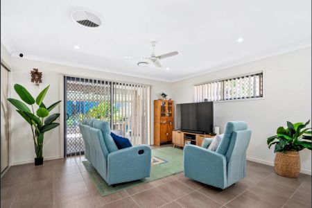 Modern and spacious family home! - Photo 3