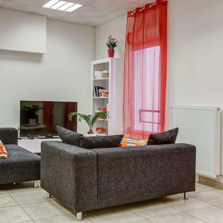 Résidence jeune actif Jean Zay (partie Pour Jeunes Actifs) - Photo 1