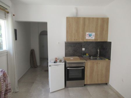 Μονοκατοικία για ενοικίαση Κέντρο (Άγιοι Θεόδωροι) - Photo 2
