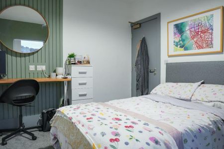 1 bedroom in a house share to rent - Photo 3