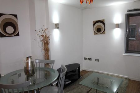 2 bedroom apartment to rent - Photo 2