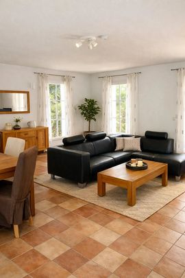 Location Maison 5 pièces 120m² CASTRIES 34160 - Photo 1