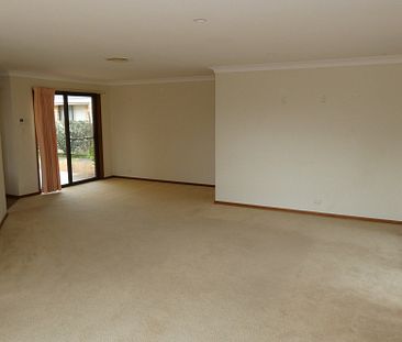 29 King George Parade - Photo 4