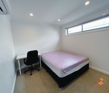 Dickson - Photo 2