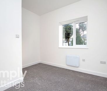 3 Bed property for rent - Photo 6