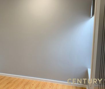 Modern Comfort & Convenience in Central Dandenong - Photo 4