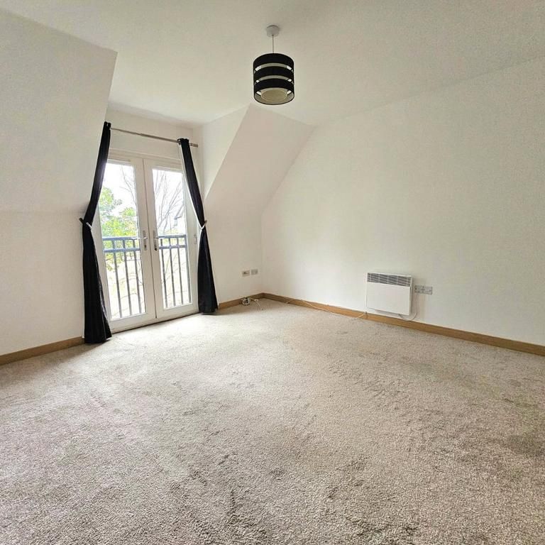 2 bedroom property to rent - Photo 1