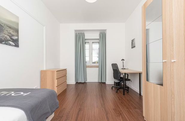 Avenida António Augusto de Aguiar, Lisbon, Lisbon 1050-012 - Photo 1