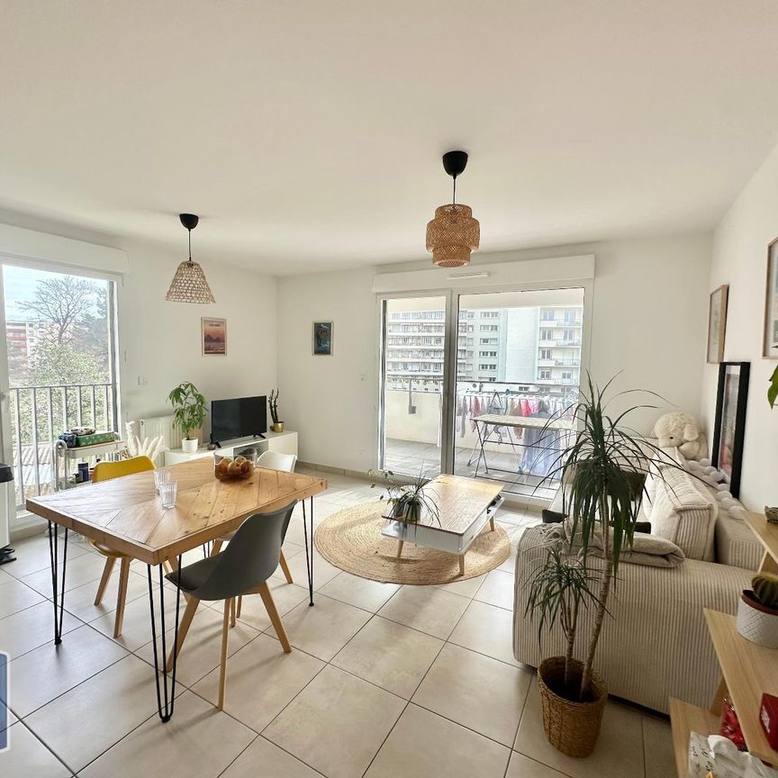 Location Appartement 3 pièces 58m² LYON 8ème - Photo 1