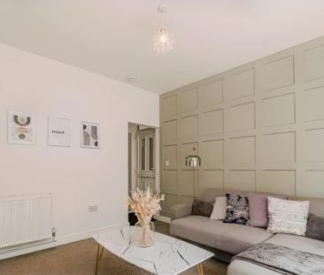 3 Bed 1 Bath - Photo 2