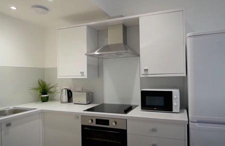 2 bedroom flat to rent - Photo 5