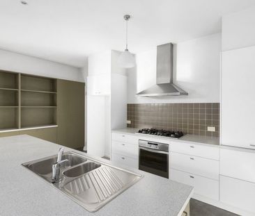 36 Johnson Street, Belmont - Photo 5