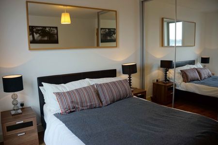 2 Bed Flat, Venice Corte, SE13 - Photo 2