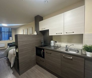 Studio Flat, Halley House, NG1 - Photo 2