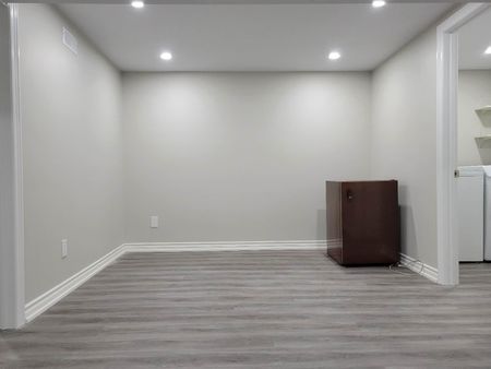 For Lease - 271 Conestoga Avenue Unit# bsmt, Richmond Hill, Ontario - Photo 2